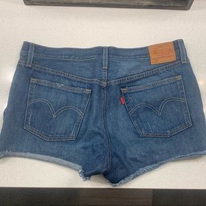 High Waisted Levi Jean Shorts
